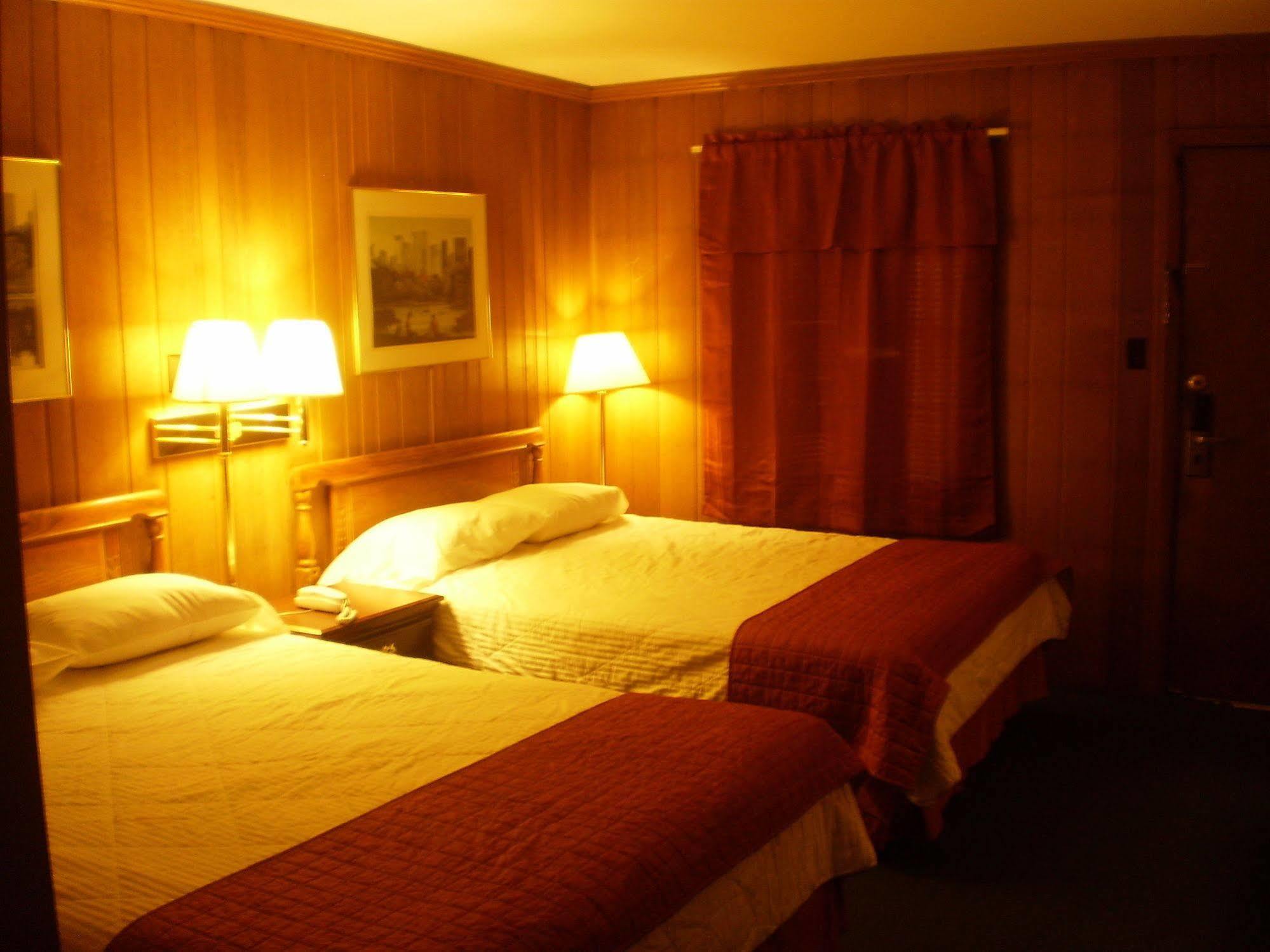 The Lincoln Lodge Urbana Champaign Eksteriør bilde